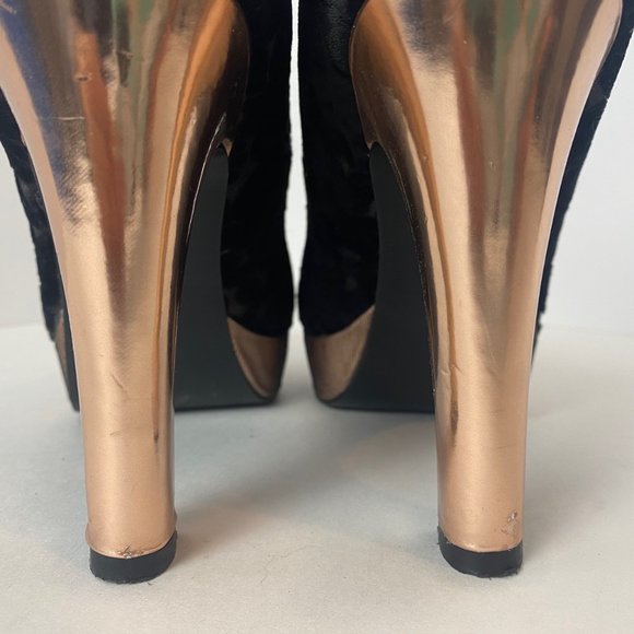 Call It Spring Women's Black Faux Suede Rose Gold Heels Size 6 - Picture 5 of 7